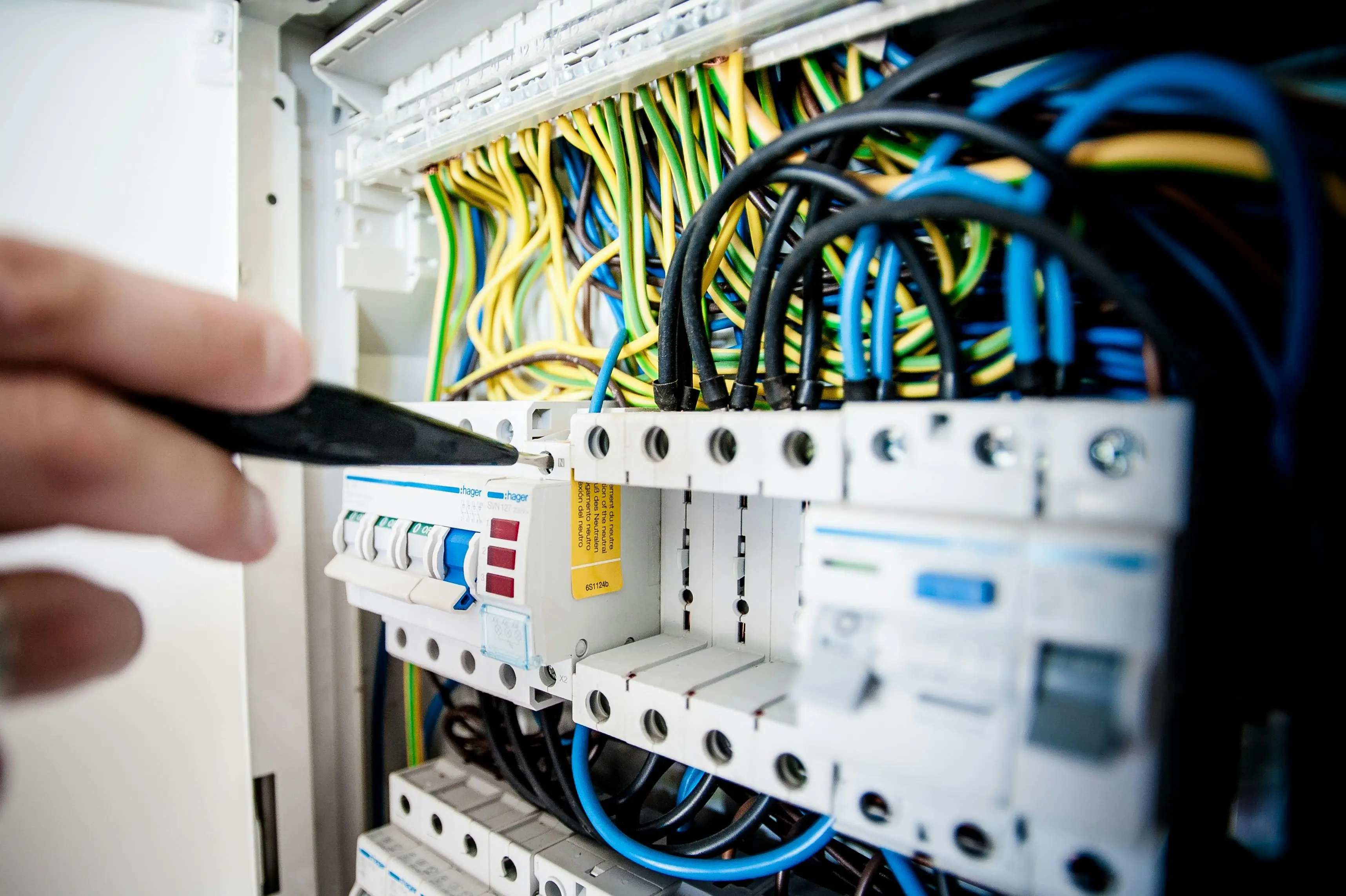 How does a protection relay solve problems related to a short circuit?
